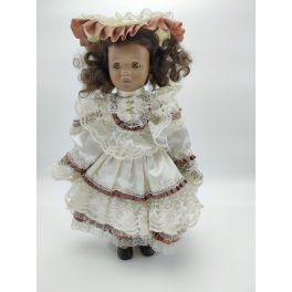  - Porcelán baba -  (375)