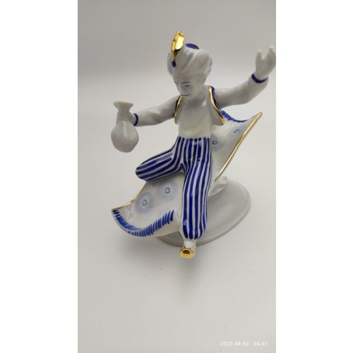  - Porcelán baba -  (539)